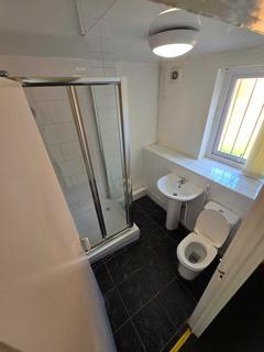 6 bedroom terraced house to rent, Leeds LS6