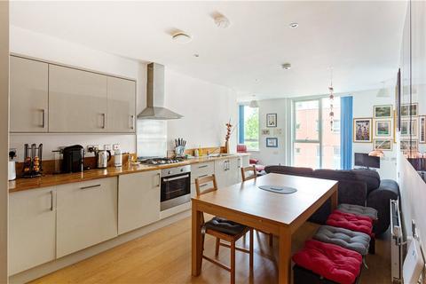 1 bedroom flat for sale, Queens Court, 2 Old Jamaica Road, London, SE16