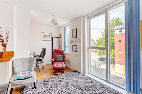 1 bedroom flat for sale, Queens Court, 2 Old Jamaica Road, London, SE16