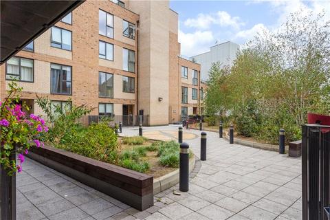 1 bedroom flat for sale, Queens Court, 2 Old Jamaica Road, London, SE16