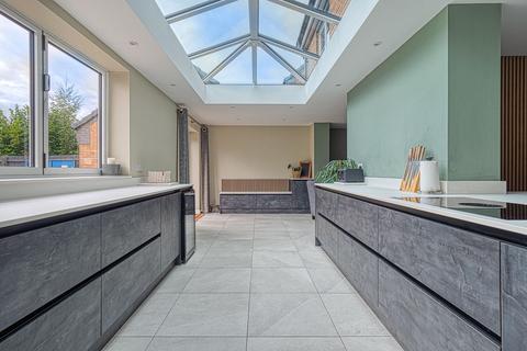 6 bedroom detached house for sale, Wessex Drive, Nottingham NG16