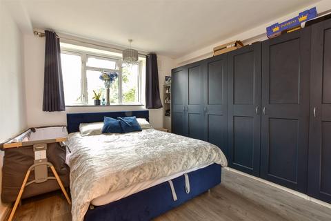 2 bedroom flat for sale, Longbridge Road, Barking, Essex