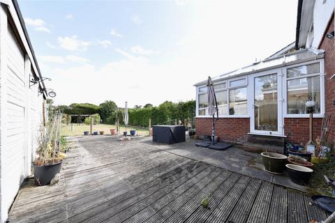 4 bedroom detached house for sale, New Road, Broxbourne