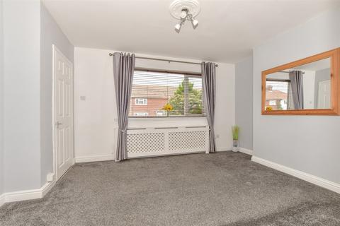 2 bedroom semi-detached house for sale, Davis Avenue, Deal, Kent