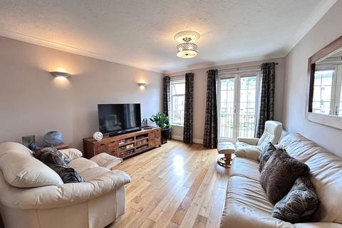 3 bedroom townhouse for sale, Holly Lodge, Poole