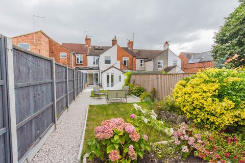 2 bedroom terraced house for sale, Queen Street, Irthlingborough NN9