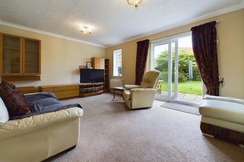 4 bedroom detached house for sale, Holme Park Avenue, Upper Newbold