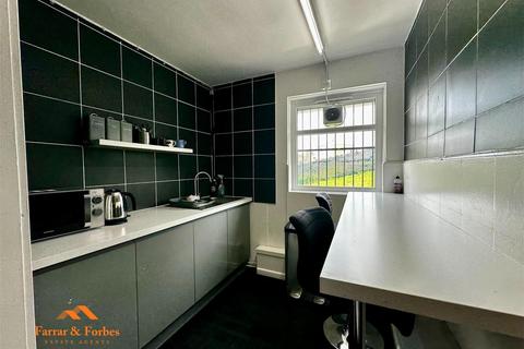 Office to rent, Windy Bank, Colne BB8