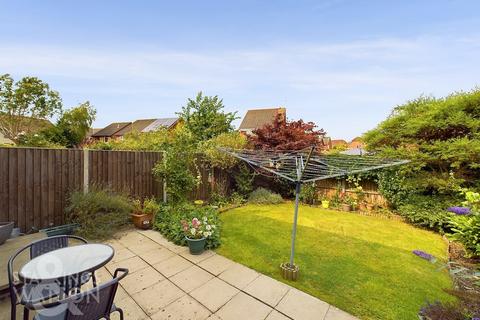 3 bedroom link detached house for sale, Roundway Down, Dussindale, Norwich