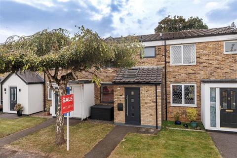 3 bedroom terraced house for sale, Highfield Green, Epping