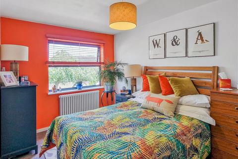 22 Highfield Green, Epping, CM16 5HD