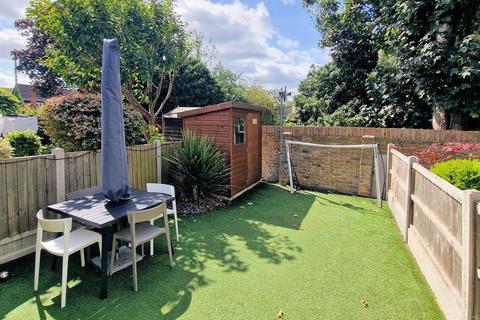 22 Highfield Green, Epping, CM16 5HD