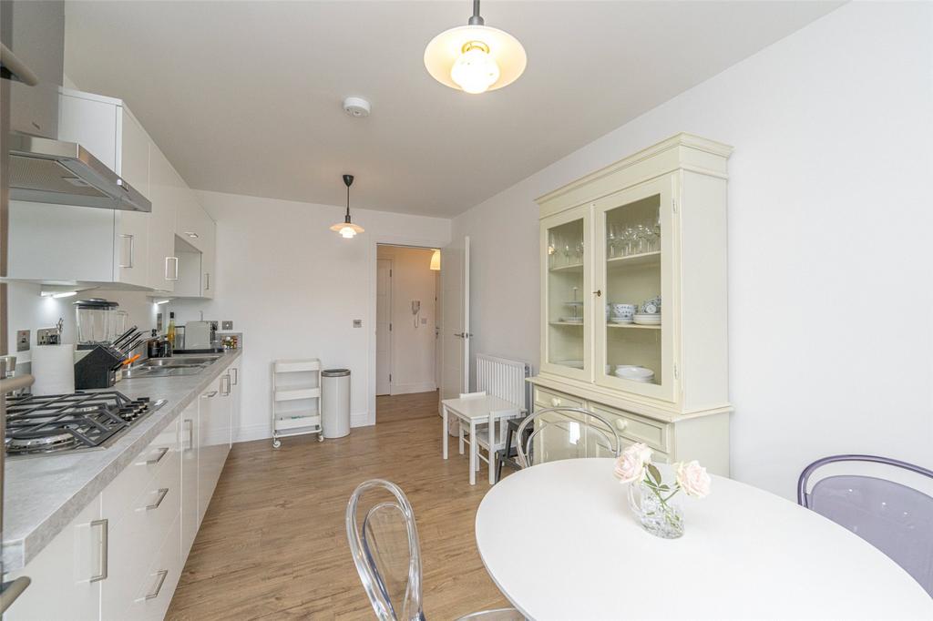 Dining Kitchen Alt