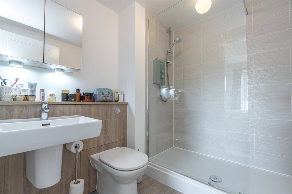 En Suite Shower Room