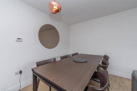 Flat 10, 21c Brunswick Road, Edinburgh, EH7 5FN
