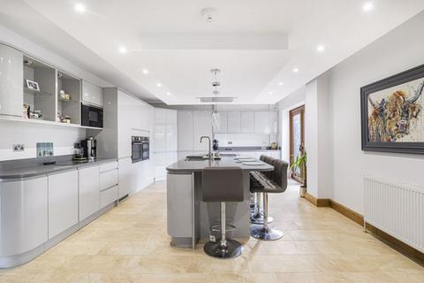 6 bedroom country house for sale, Thetford Road, Fakenham Magna