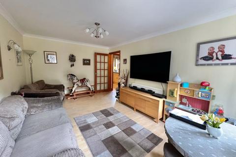 1 Croppins Close, Buckfastleigh, TQ11 0EY