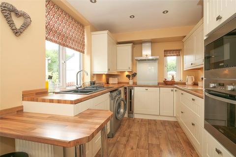 4 bedroom semi-detached house for sale, Ferncliffe Drive, Shipley BD17