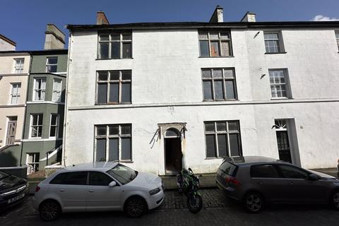 Terraced house for sale, Caernarfon, Gwynedd