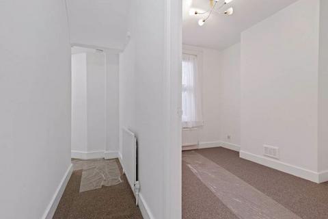 1 bedroom apartment for sale, Ramsay Road, Forest Gate E7