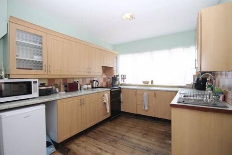 3 bedroom terraced house for sale, Stanley Avenue, Greenford