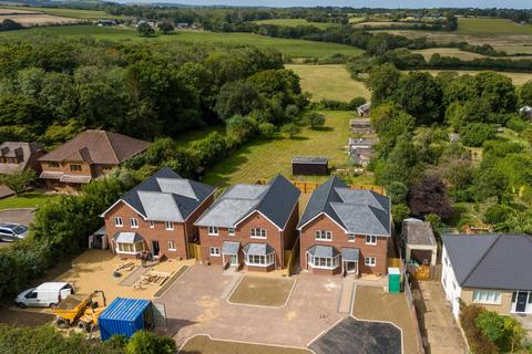 4 bedroom house for sale, Nettlestone Village, Isle of Wight