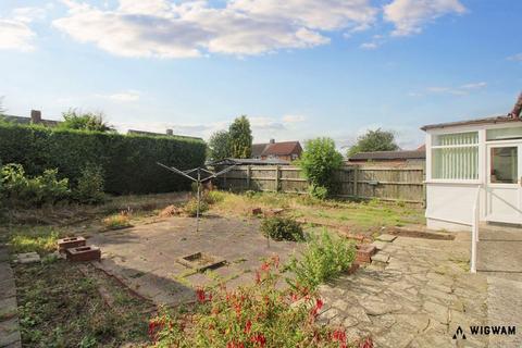 3 bedroom detached bungalow for sale, Legarde Avenue, Anlaby Road, HU4