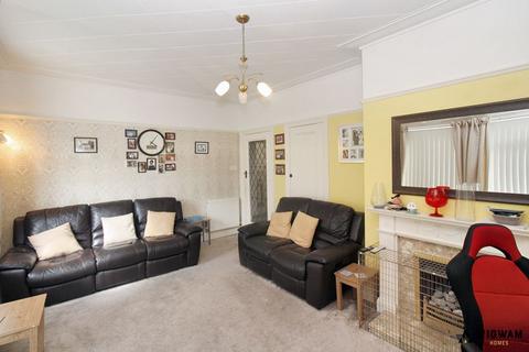 3 bedroom detached bungalow for sale, Legarde Avenue, Anlaby Road, HU4