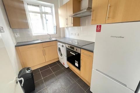 2 bedroom flat to rent, Euston Road, London NW1