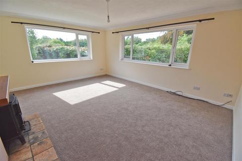 3 bedroom detached bungalow to rent, Sustead Road, Lower Gresham, Norwich