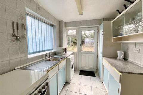 50 Medlock Drive, Sheffield, S13 9BB