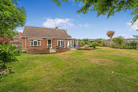 4 bedroom detached bungalow for sale, Bucksford Lane, Ashford TN23