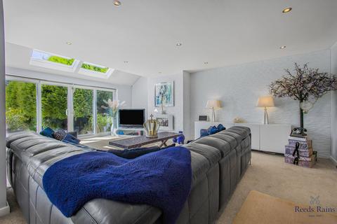 6 bedroom detached house for sale, Cherry Garden Lane, Kent CT19