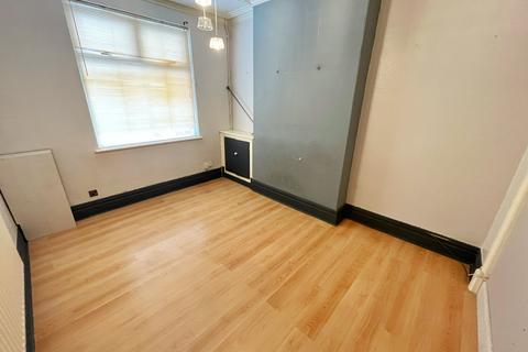 2 bedroom terraced house to rent, Bradford Terrace, Staffordshire ST1