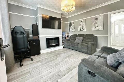 2 bedroom terraced house for sale, Cutlers Avenue, South Yorkshire S70