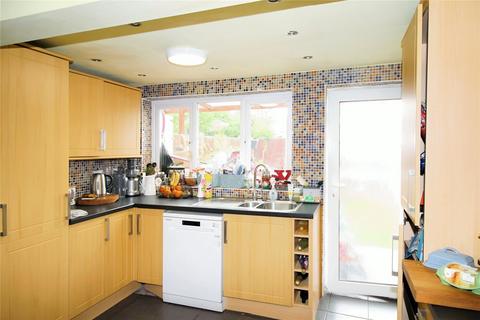 undefined, Vegal Crescent, Egham TW20