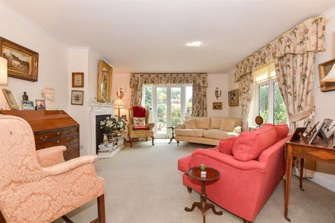 3 bedroom detached house for sale, Capel-Le-Ferne, Capel-Le-Ferne, Folkestone, Kent