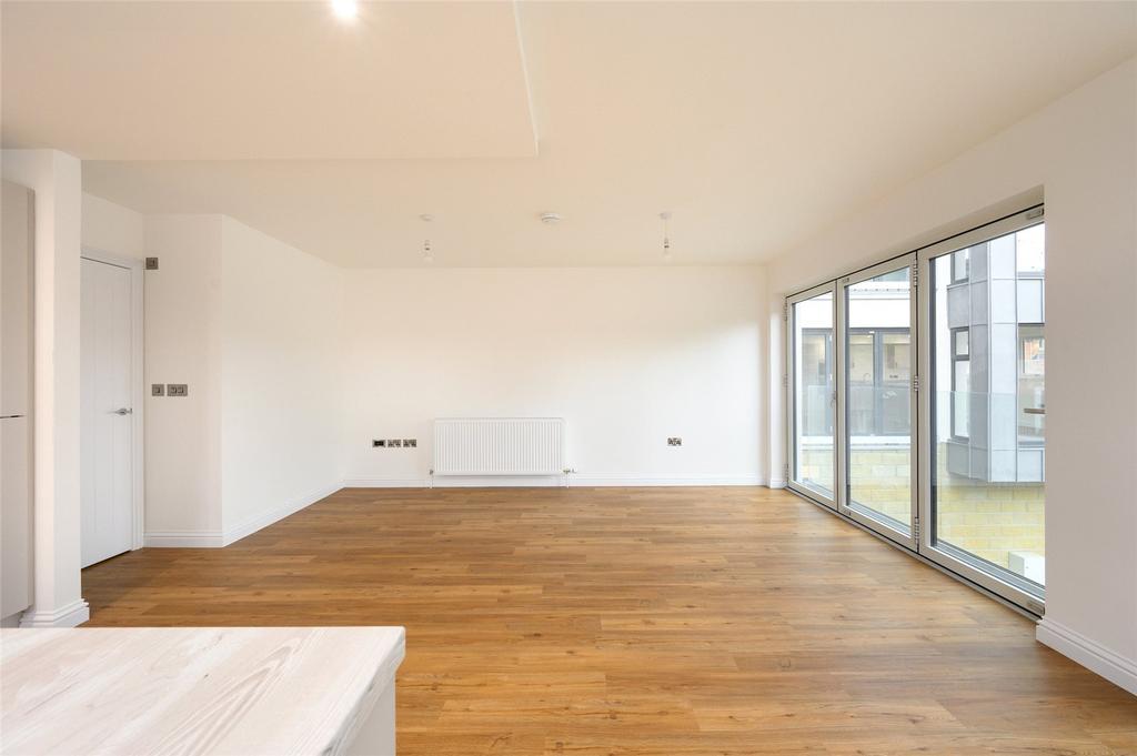Lounge/Kitchen