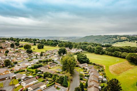 4 bedroom detached house for sale, Foxcroft Drive, Brighouse HD6