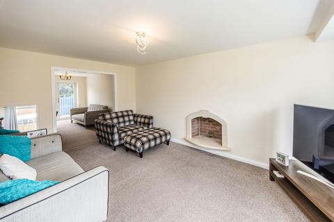 155 Foxcroft Drive, Brighouse, HD6 3UP