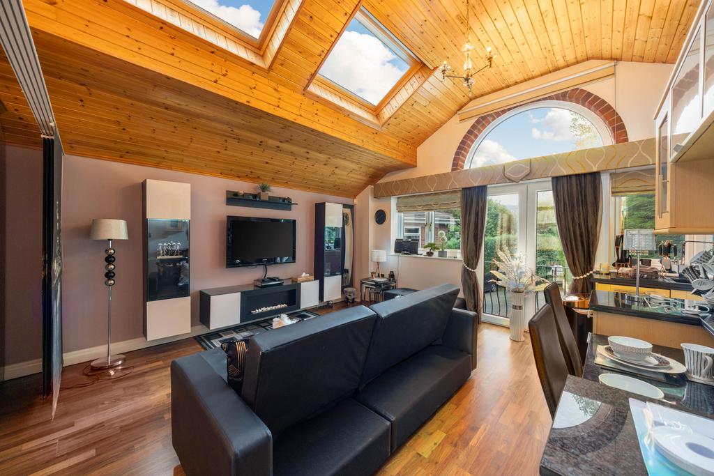 20240816-1114 Maison Haus - The Heights, Bentmeado