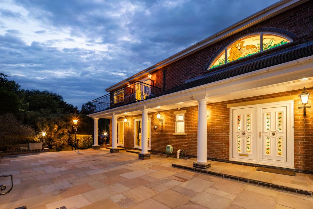 20240817-2056 twilight - The Heights, Bentmeadows,