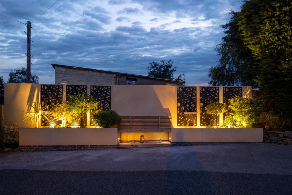 20240817-2057 twilight - The Heights, Bentmeadows,