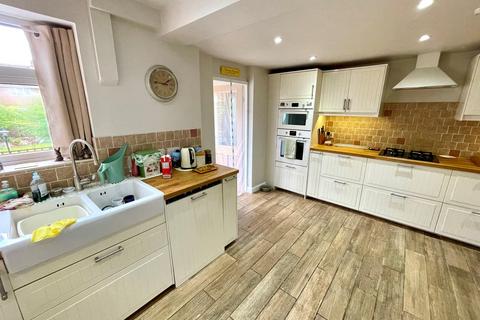 8 Addison Grove, Wednesfield, Wolverhampton, WV11 1AL