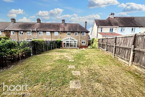 3 bedroom semi-detached house for sale, Kenmuir Avenue, Northampton