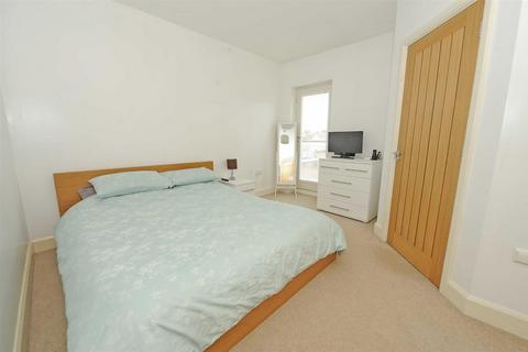 2 bedroom flat for sale, Midland Road, Wellingborough