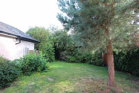 2 bedroom bungalow for sale, Cherrington Gardens, Compton, Wolverhampton, WV6