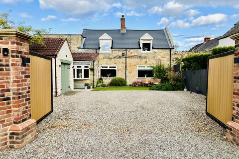 3 bedroom detached house for sale, North Street, West Rainton, Houghton le Spring, Tyne And Wear, DH4