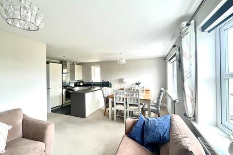 2 bedroom apartment for sale, Tennyson Avenue, Huddersfield, HD3