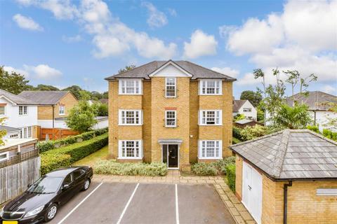 2 bedroom flat for sale, Fennel Close, Maidstone, Kent